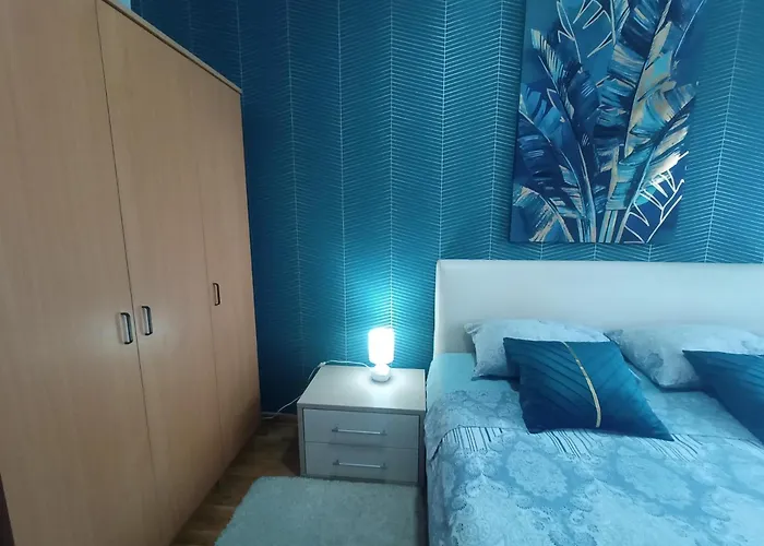 Emilija * 소코 반자