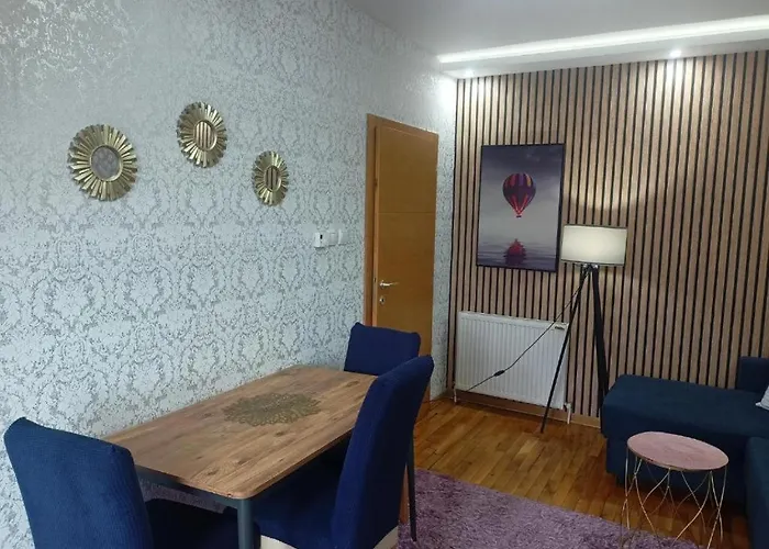 Emilija * 소코 반자